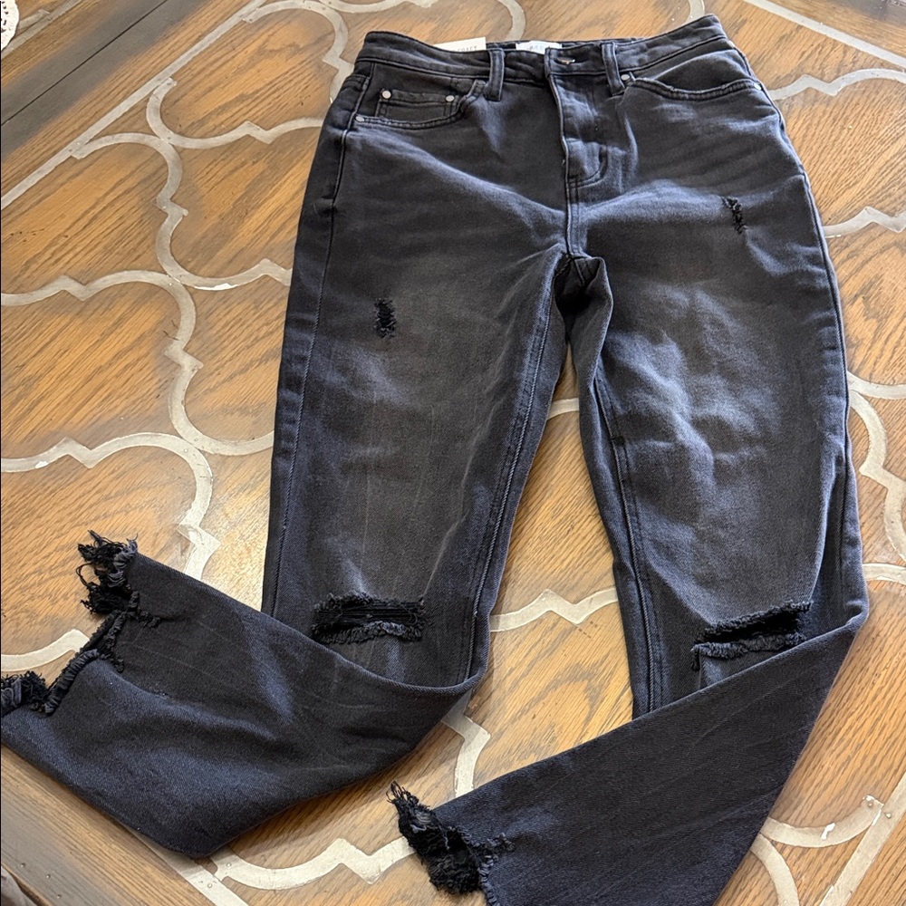 True Craft High-Rise Frayed Hem Jeans NWT - Picture 3 of 3